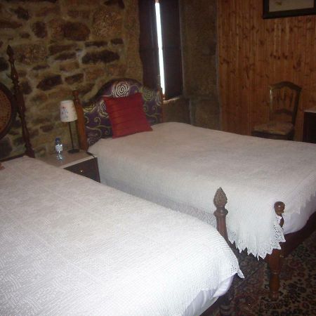Casa Do Monge Guest House Leomil Exterior photo